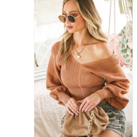 V-Neck Balloon Sleeve Rib Sweater - Picture 3 of 11